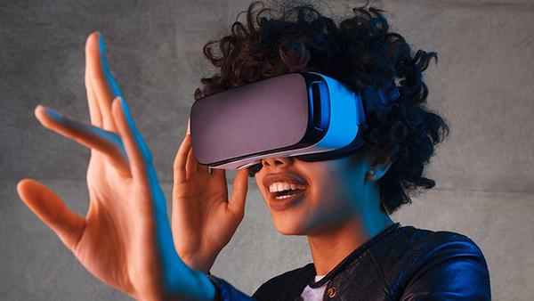 Khám phá ứng dụng không giới hạn của PC tích hợp VR/AR